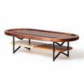 Mesa de centro ovalada em madeira escura com prateleiras em madeira clara 120 x 60 x 40cm